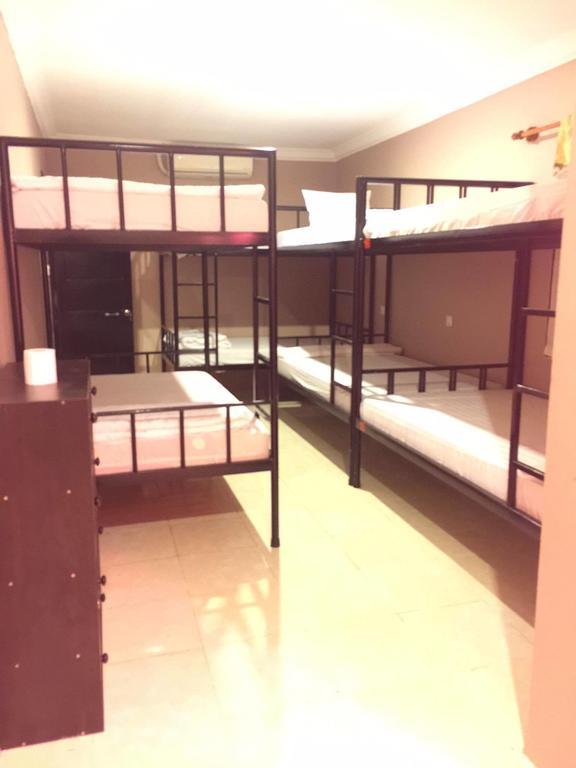 The Happy House Hostel Phnom Penh Phòng bức ảnh
