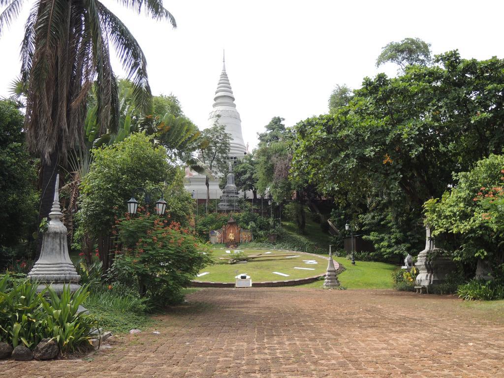 The Happy House Hostel Phnom Penh Ngoại thất bức ảnh