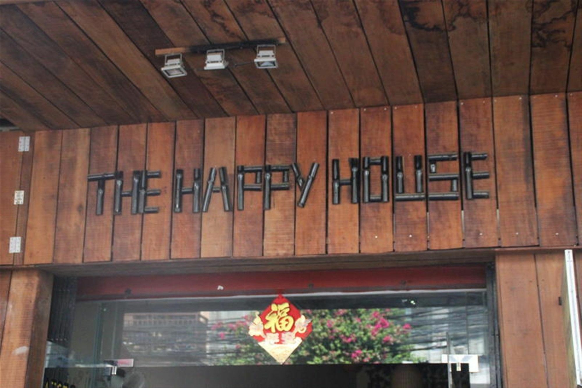 The Happy House Hostel Phnom Penh Ngoại thất bức ảnh