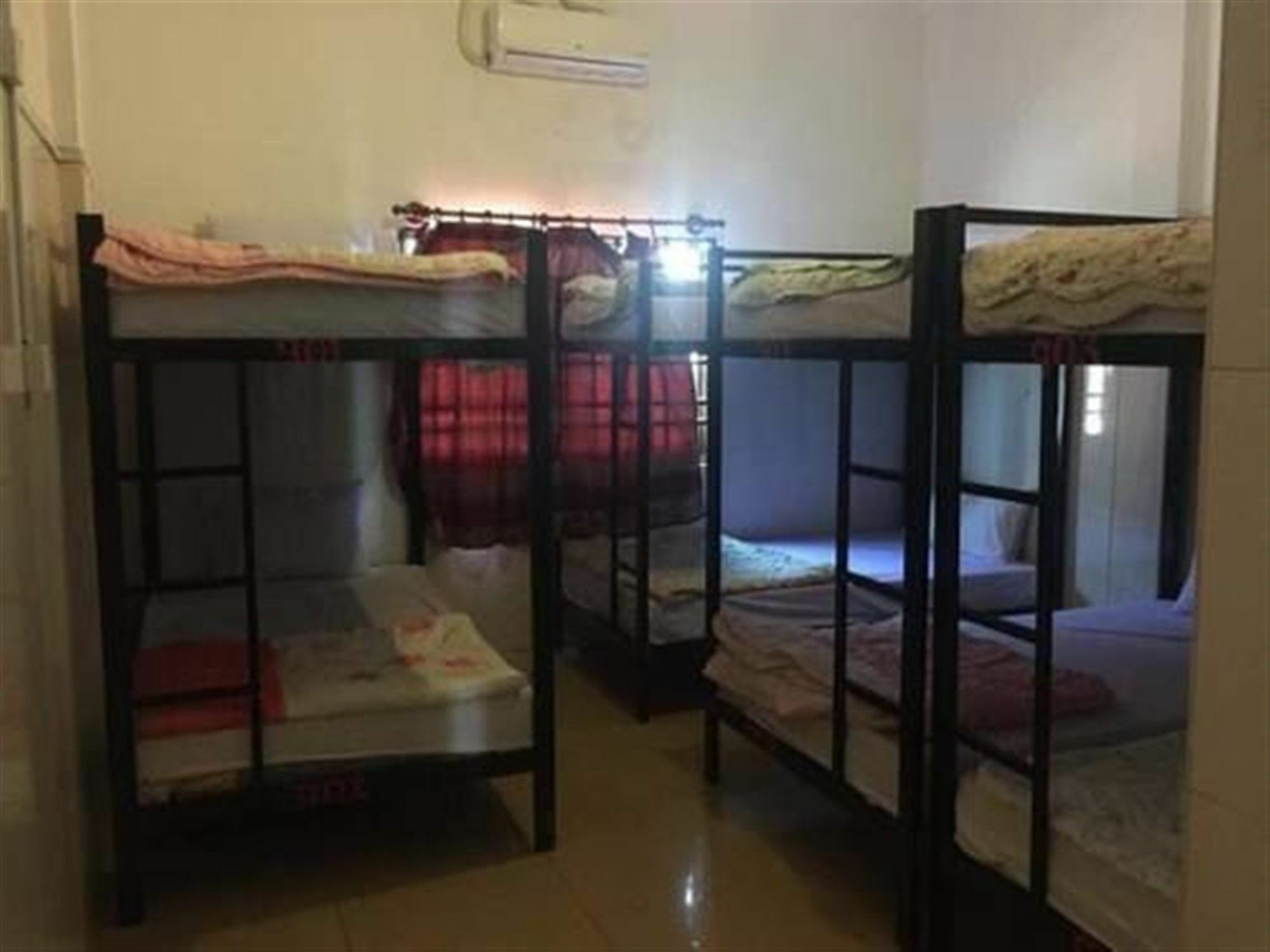 The Happy House Hostel Phnom Penh Ngoại thất bức ảnh